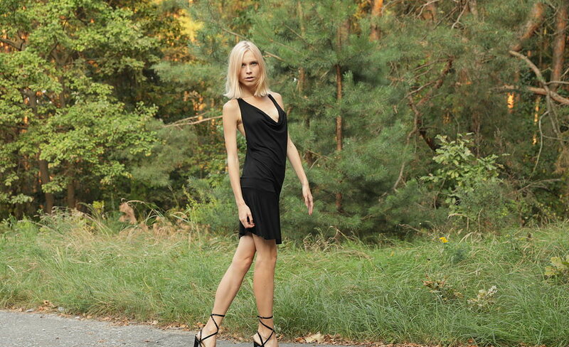 Александра, 21